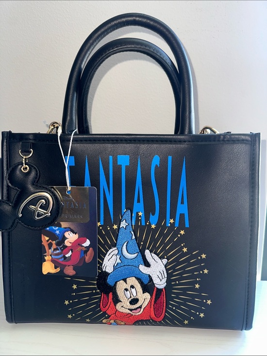 Handbags - NWT Disney Mickey Mouse Fantasía Médium size tote bag